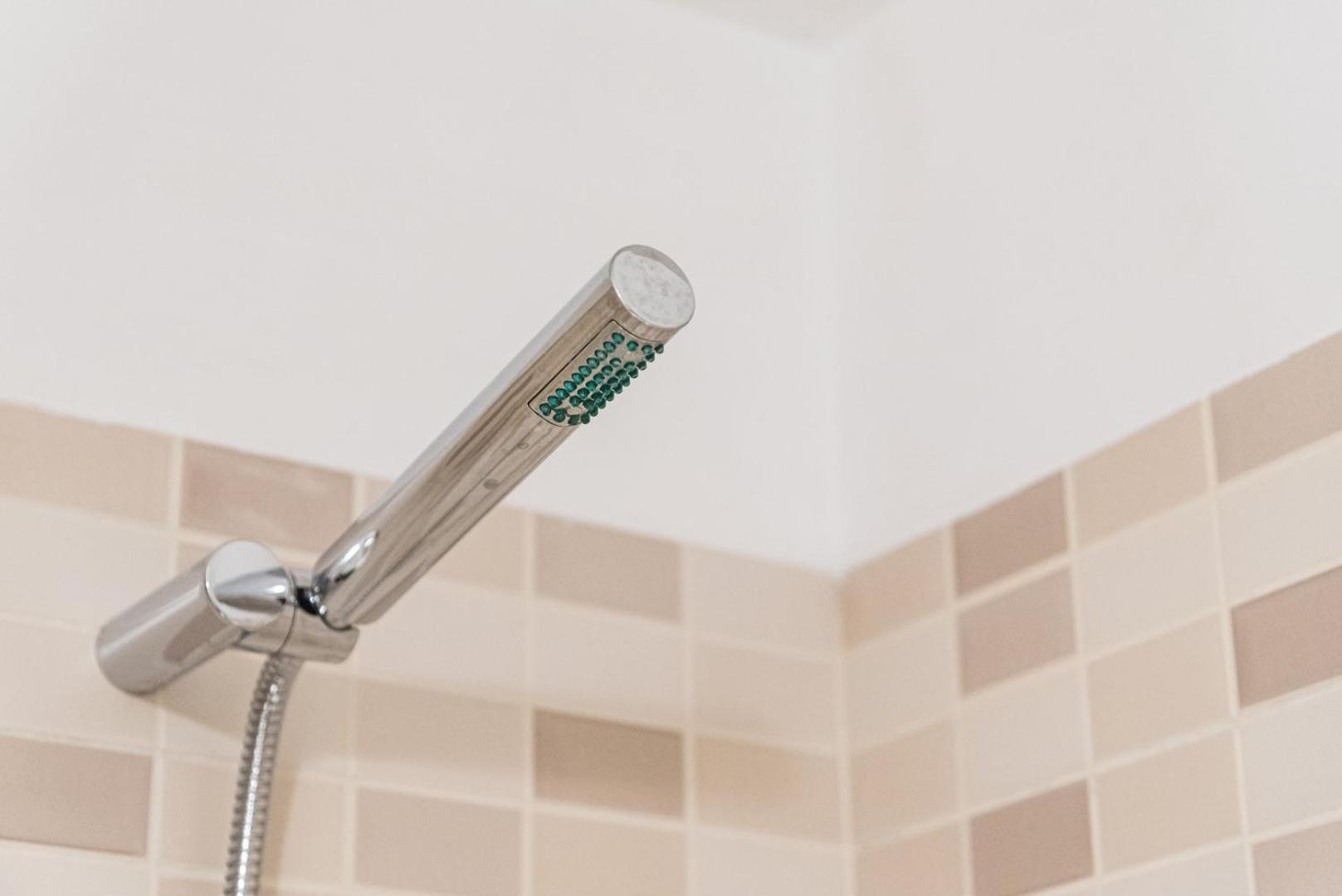 Guestready - Wellspring Bloom Apartment Porto Luaran gambar